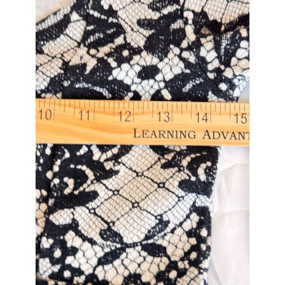 Anthropologie Postmark Black Lace Print Peplum Top Sz XS Romantic, Flirty EUC - Picture 6 of 10